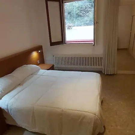 3 Simples 2 Dobles Appartement